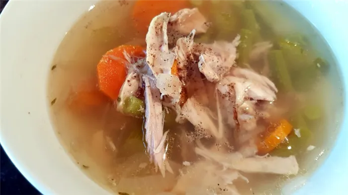 Суп из кролика, приготовленный в мультиварке