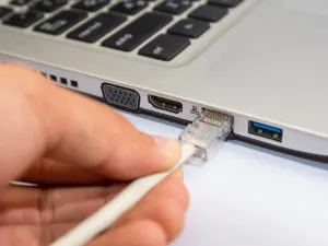 Как подключить ноутбуки к другим ноутбукам через порт LAN