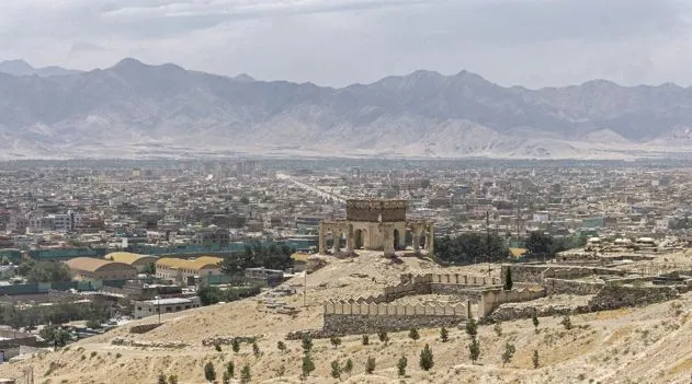 Лишь треть населения Афганистана живёт в городах. Остальные – в деревнях, в которых удобно скрываться радикалам.