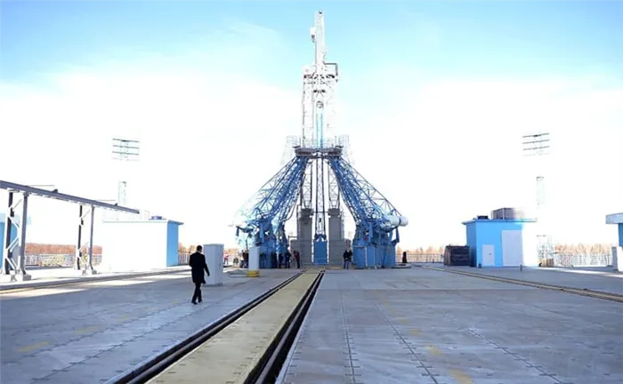 Космодром Восточный (https://commons.wikimedia.org/wiki/Category:Vostochny_Cosmodrome#/media/File:Vostochny_Space_Launch_Centre._14_oct_2015.jpg)