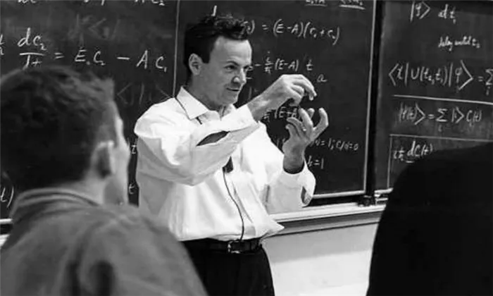  Ричард Фейнман объясняет квантовую физику на пальцах, 1967 г. (источник: Los Angeles Times) 