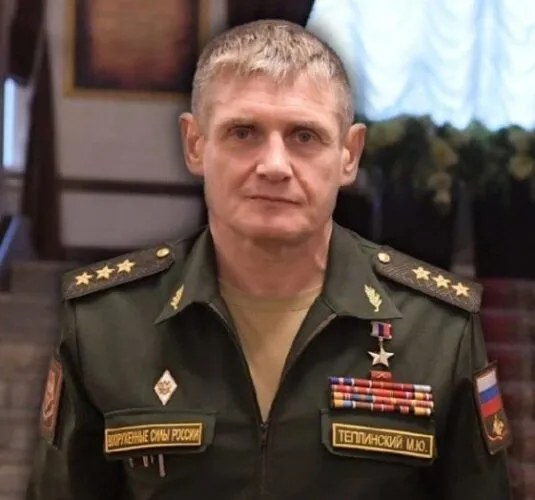 Командующий ВДВ генерал-полковник М.Теплинский