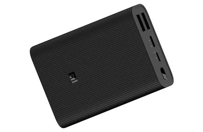 Xiaomi Mi Power Bank 3 Ultra compact — портативная зарядка для телефона