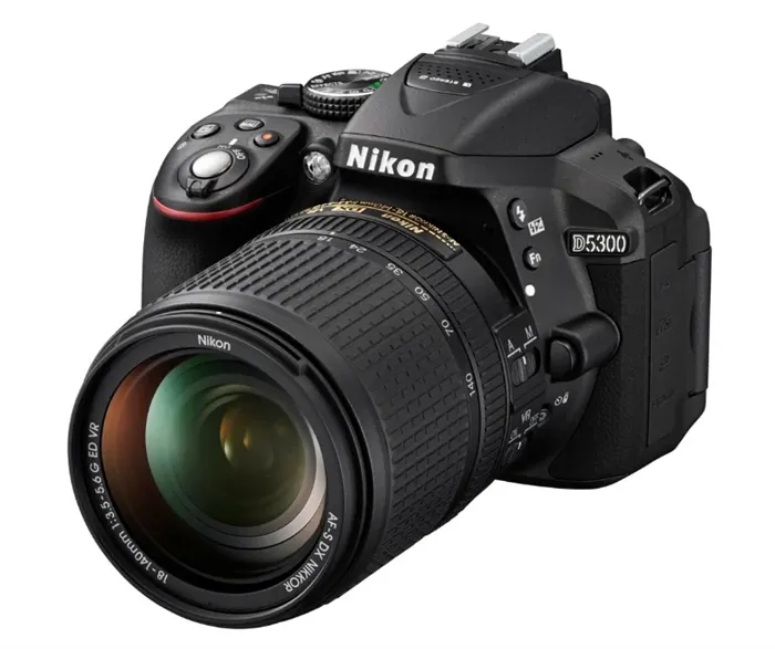 Зеркальный фотоаппарат Nikon D5300 Kit для начинающих