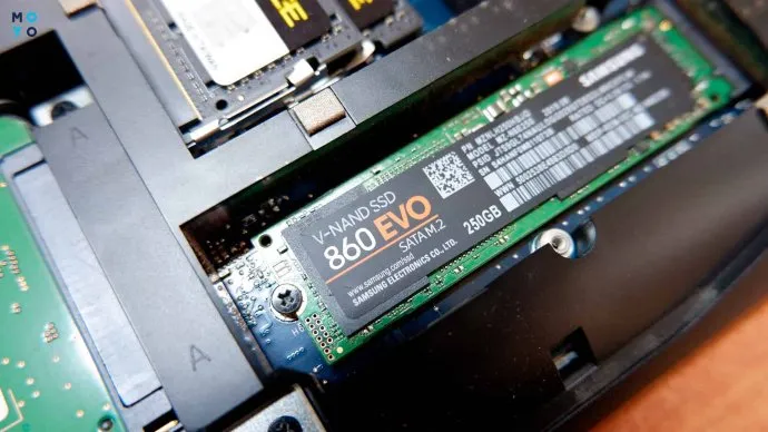 SSD накопитель SAMSUNG 860 EVO