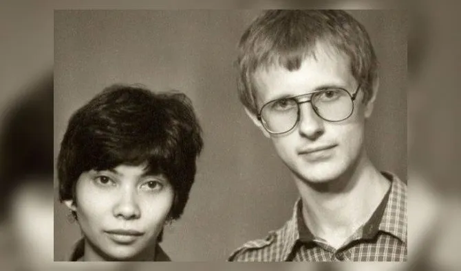 Дмитрий Пучков и его жена Наталья в молодости