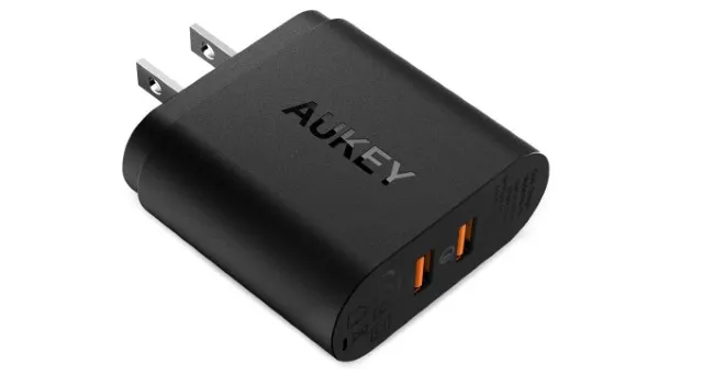 2. Настенное зарядное устройство AUKEY Quick Charge 3.0 USB для iPhone 11